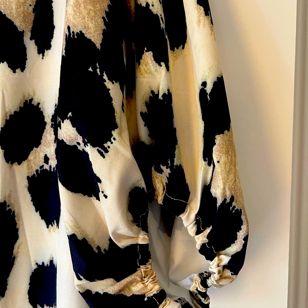 Leopard Print Puff Sleeve Dress - Picture 3 of 3